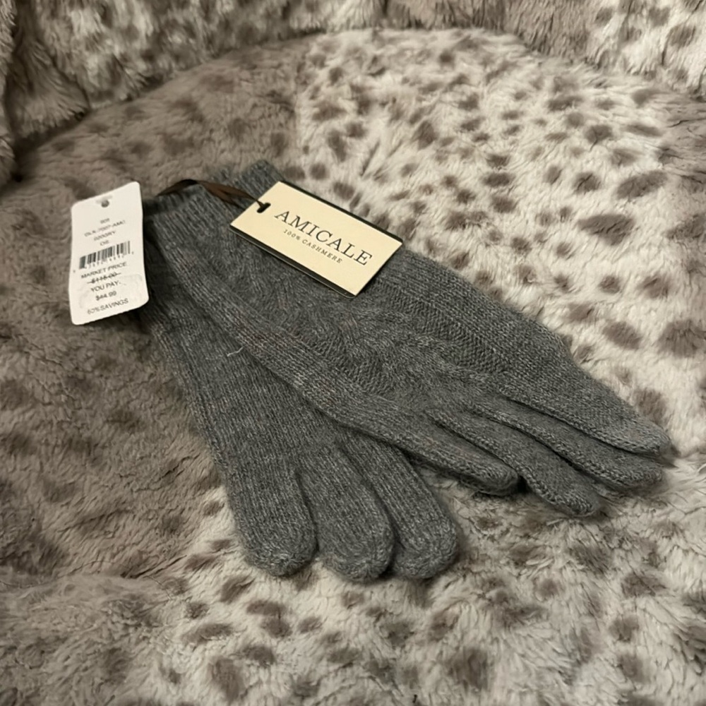 Cashmere gloves